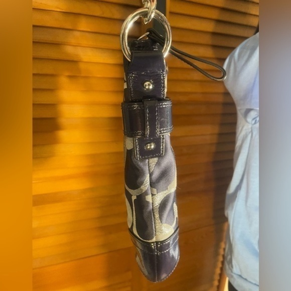 STUNNING Coach F19820 Moto Optic Metallic Chain Navy Signature Jaquard  Bag - Picture 6 of 14